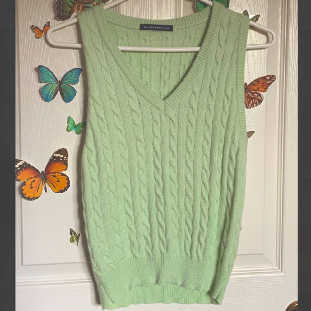 BRANDY MELVILLE one-size green knit vest